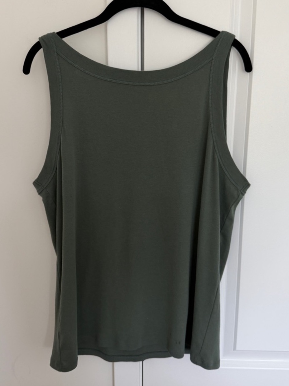 LOFT Women’s XL Olive Green Ribbed Tank Top